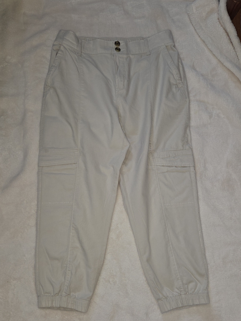 Sonoma Cream Women's Cargo Jogger Pants